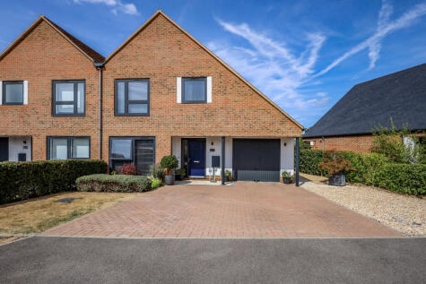Francis Rose Way, Liss, Hampshire