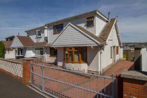 54, Six Bells Estate, Heolgerrig, Merthyr Tydfil CF48 1TU