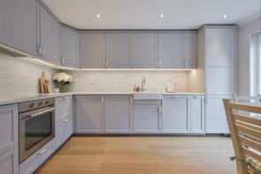 12, Priddy Place, Redhill RH1 2NF