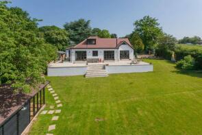 Greenbanks, The Green, Dunstable LU6 2LG