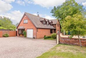 The Gables, Alcester Road, Kington, Worcester WR7 4DD