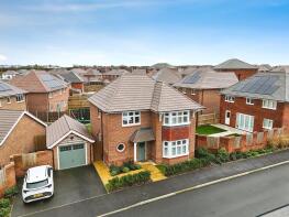 2, Oaktree Drive, Warwick CV34 8DP