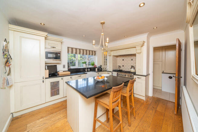 BREAKFAST KITCHEN