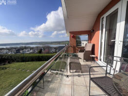 Eryl Don, Tafarngrisiau Road, Y Felinheli LL56 4NZ