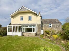 Moana, Bossiney Road, Bossiney, Tintagel PL34 0AY
