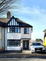 18, St Nons Avenue, Carmarthen SA31 3DJ