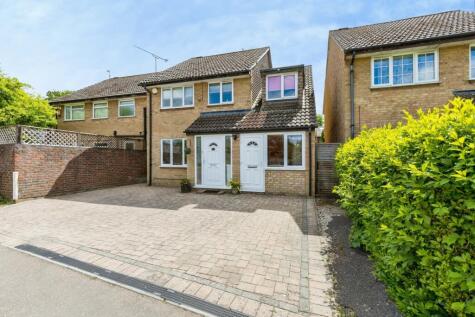 Vulcan Close, Crawley, West Sussex, RH11