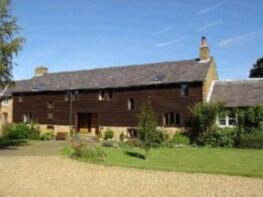 Oak Tree House, Church Farm Barns, Church Road, Little Gaddesden, Berkhamsted HP4 1NZ