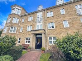 Apartment 17, Knightsbridge Court, Skircoat Green Road, Halifax HX3 0DD