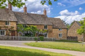 Lyndhurst, Church End, Swerford, Chipping Norton OX7 4AX
