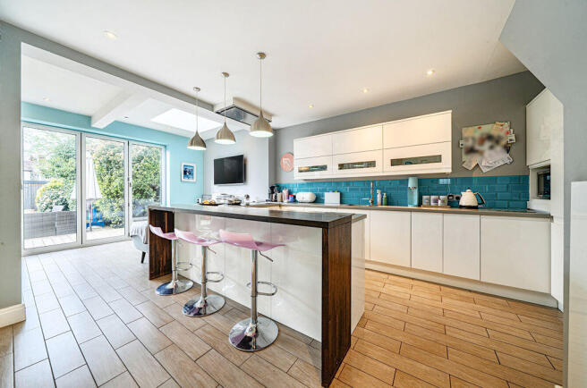 Kitchen dining room