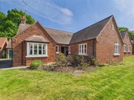 11, Holly Court, Aston-on-trent, Derby DE72 2DL