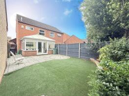 13, Peck Court, Bedford MK45 4RN