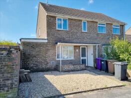 1, De Gravel Drive, Cranwell, Sleaford NG34 8XF