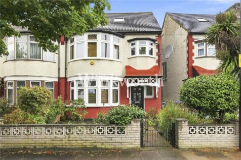 Connaught Gardens, London, N13