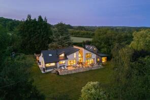 The Tree House, 3/156 Glebelands T0 Penhill Farm Colesbourne, Cheltenham GL53 9NP