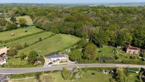 2, Merrileas, Rye Road, Rye Foreign TN31 7ST