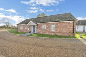 1, Buttenhaugh Green, Bury St. Edmunds IP30 9HQ