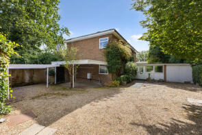 Longdrive, Stanmore Hill, Stanmore HA7 3DS