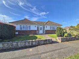 2, Haysoms Close, New Milton BH25 6PN