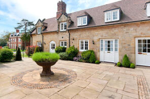 2 Clockhouse Mews, Swaylands, Penshurst Road, Penshurst, Tonbridge TN11 8AW