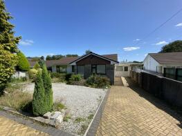 2, Kimberley Park, Lower Tremar PL14 5ET