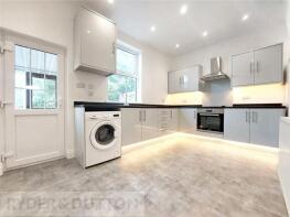 15, Quick Edge Lane, Oldham OL4 5RL