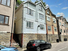 Roxburgh, Commercial Road, Llanhilleth, Abertillery NP13 2HS
