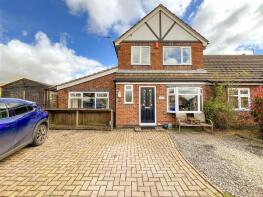 15, Lakeside, Macclesfield SK11 0PL