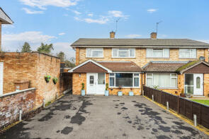 32, Longlees, Rickmansworth WD3 9UQ