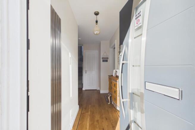 EweMove - Spalding - Nursery Way - Hallway