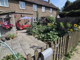 2, Collett Close, School Hill, Ashford TN25 5JG