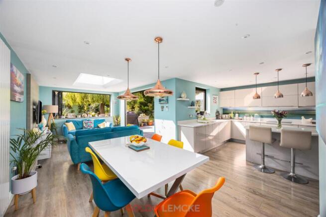Kitchen/Family Room