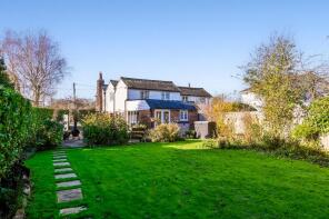 2, Stonebridge Cottages, Front Road, Ashford TN26 3SL