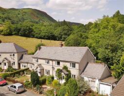 9, Dolhendre, Llangynog, Oswestry SY10 0EU