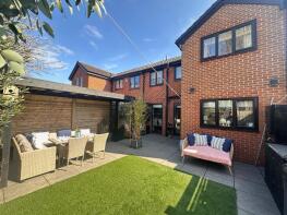 18, Burnsall Grove, Kendray, Barnsley S70 3JR