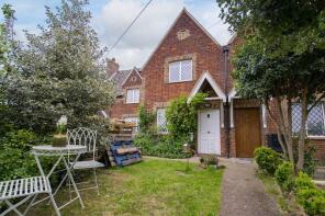 24, Sandhill Close, Bedford MK45 2JD