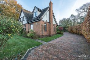 Oak Tree Cottage, High Cross Lane, Clutton, Chester CH3 9FB