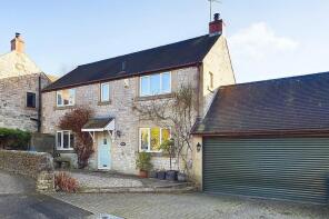 6 Dovedale House, Wash Hills Close, Matlock DE4 4HR