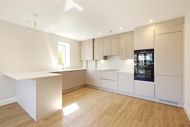 1-CobhamRd-Apt-1-Kitchen-7655.jpg
