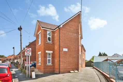 Crofton Avenue, Yeovil