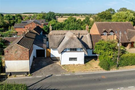 Bishopstone, Aylesbury, Buckinghamshire, HP17