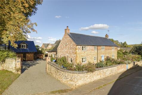 Main Street, Pickwell