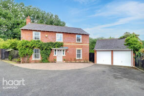 14, Fitzwalter Road, Dunmow CM6 3FH