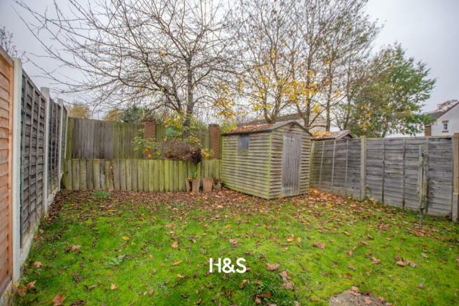 12 cardiff grove rear garden.jpg