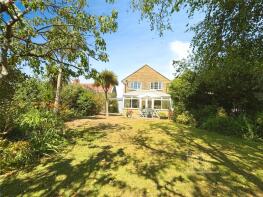 Sandfoot, Sandy Way, Newport PO30 3LN
