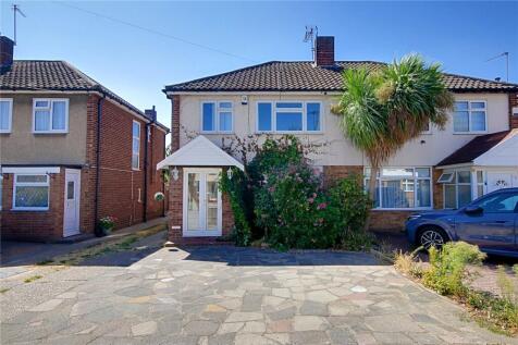 Charcroft Gardens, Enfield, Middlesex, EN3