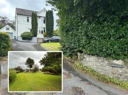 Henwaun, Llangunnor Road, Llangunnor, Carmarthen SA31 2PB