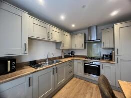 5, Hutton Way, Rhostyllen, Wrexham LL14 4FP