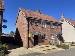 27, Beckers View, Halesworth IP19 9FA